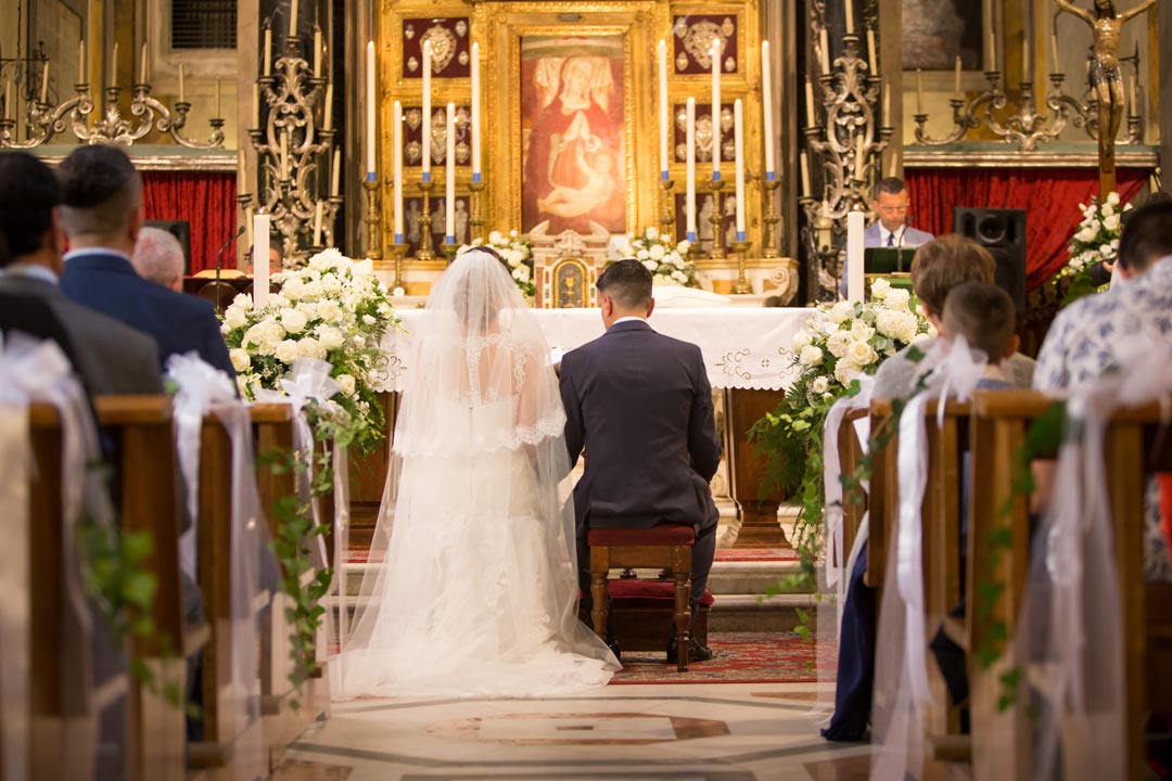 Arrivo della sposa in Chiesa del Sacro Cuore a Livorno - fotografo matrimonio livorno